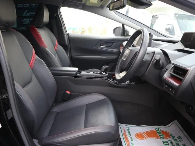 Toyota Prius Z 2023 — миниатюра 4