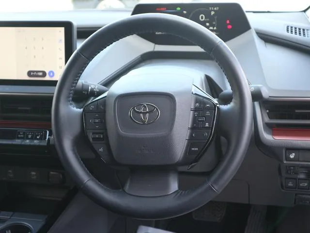 Toyota Prius Z 2023 — миниатюра 2