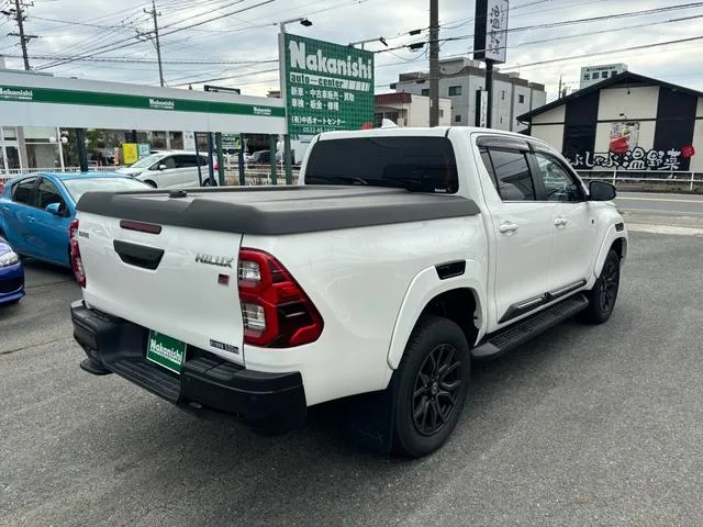 Toyota Hilux Z GR SPORT 2022 — миниатюра 4