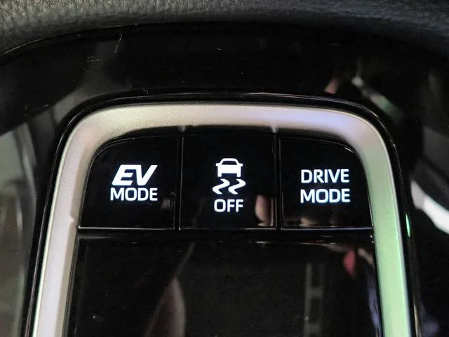 Toyota CorollaCross HYBRID Z 2025 — миниатюра 5