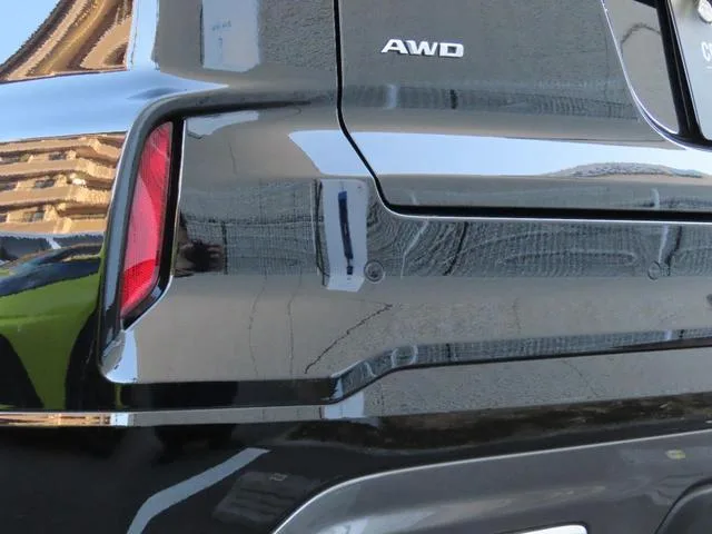 Cadillac CADILLAC XT4 2025 — миниатюра 4