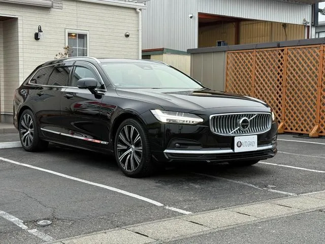 Volvo V90 ULTIMATE B5 2024 — миниатюра 2