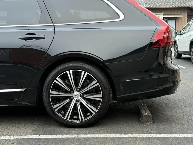 Volvo V90 ULTIMATE B5 2024 — миниатюра 5