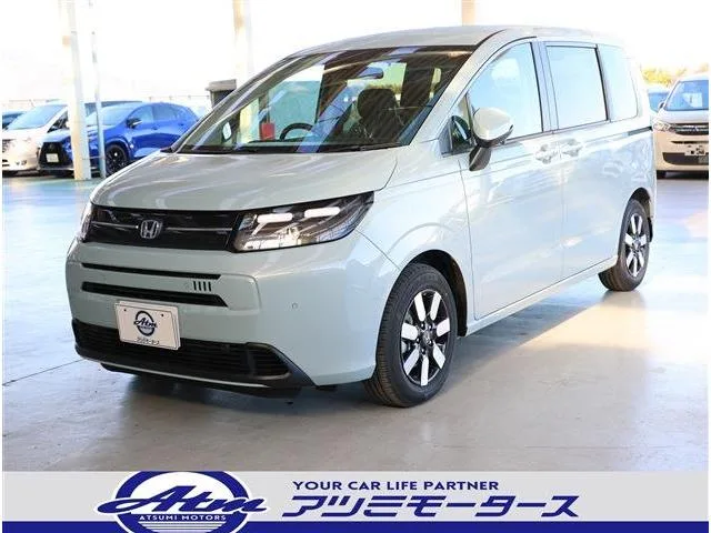 Honda FREED E:HEV AIR EX 2025 — фото 1, купить с доставкой в Москву