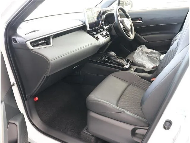 Toyota CorollaCross HYBRID Z 2026 — миниатюра 5