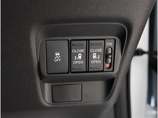 Honda FREED E:HEV AIR EX 2026 — миниатюра 3