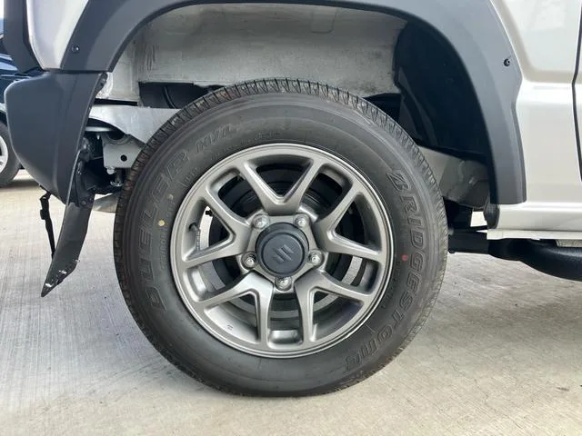 Suzuki Jimny 2022 — миниатюра 5