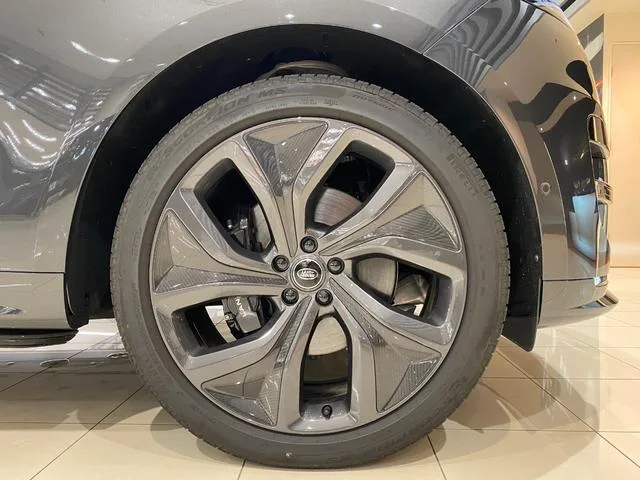 Land Rover Range Rover Sport AUTOBIOGRAPHY D300 2025 — миниатюра 5
