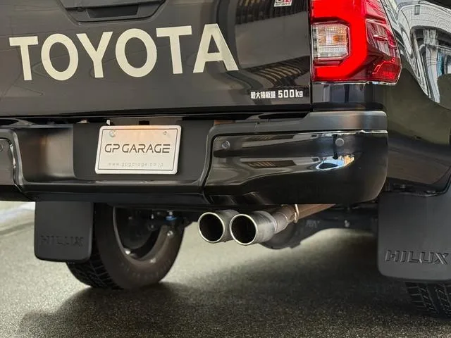 Toyota Hilux Z GR SPORT 2022 — миниатюра 2