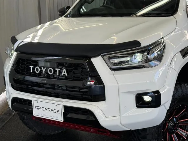 Toyota Hilux Z GR SPORT 2022 — миниатюра 4