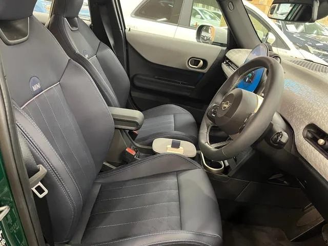 MINI MINI COOPER C FAVOURED TRIM 2024 — миниатюра 3