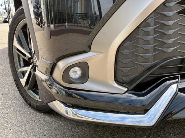 Toyota CorollaCross HYBRID Z 2024 — миниатюра 4