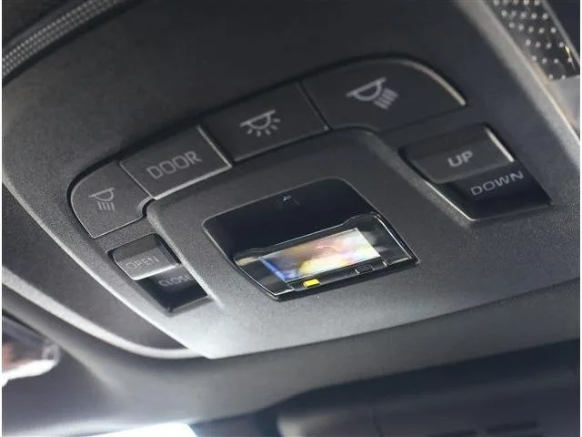 Toyota CROWN CROSSOVER RS ADVANCED 2023 — миниатюра 4