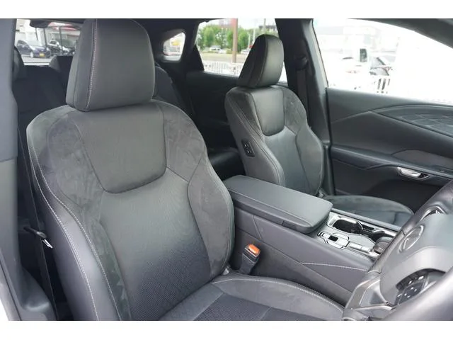 Lexus RX RX350H VERSION L 2024 — миниатюра 3