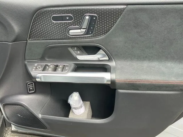 Mercedes-Benz EQB EQB250+ AMG LINE PACKAGE 2024 — миниатюра 2
