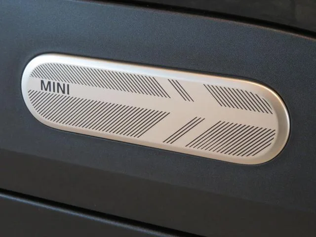 MINI MINI ACEMAN E CLASSIC TRIM 2025 — миниатюра 3