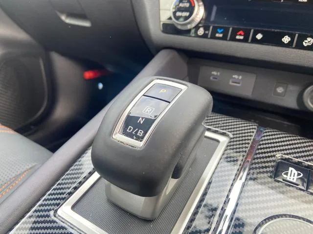 Mitsubishi OUTLANDER PHEV P 2023 — миниатюра 3