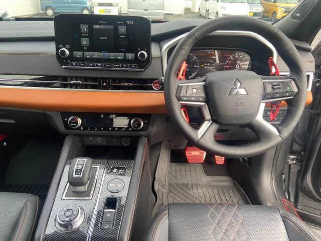 Mitsubishi OUTLANDER PHEV P 2023 — миниатюра 4
