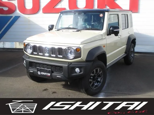 Suzuki JIMNY NOMADE FC 2025 — фото 1, купить с доставкой в Москву