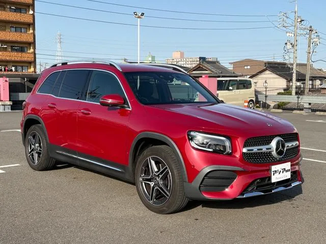 Mercedes-Benz GLB-Class GLB180 AMG LINE PACKAGE 2023 — фото 1, купить с доставкой в Москву