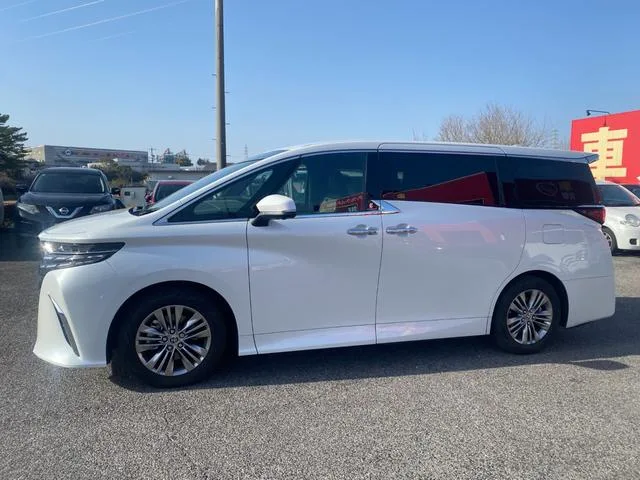 Toyota Alphard Z 2025 — миниатюра 3