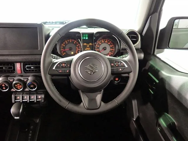 Suzuki JIMNY NOMADE FC 2026 — миниатюра 5