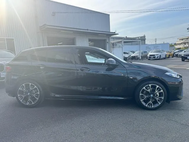 BMW 1 Series 120D M SPORT HI-LINE PACKAGE 2025 — миниатюра 3