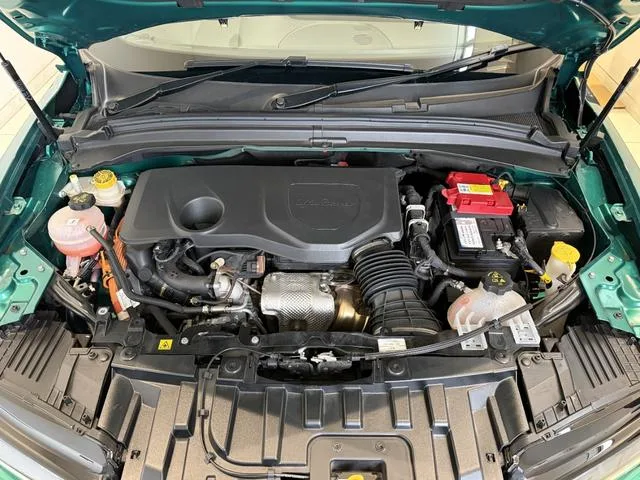 Alfa Romeo Tonale PLUG-IN HYBRID Q4 VELOCE 2024 — миниатюра 3