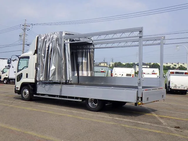 Isuzu FORWARD 2023 — миниатюра 3