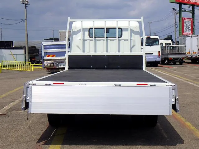 Mitsubishi Fuso CANTER WIDE CAB LONG ALL LOW FLOOR 2024 — миниатюра 2