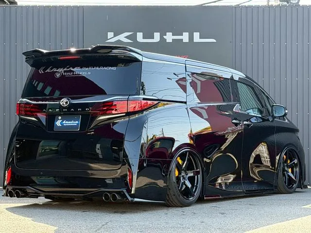 Toyota Alphard Z 2023 — миниатюра 3