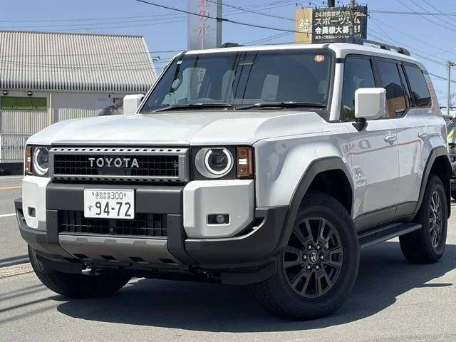 Toyota LAND CRUISER 250 VX 2025 — фото 1, купить с доставкой в Москву