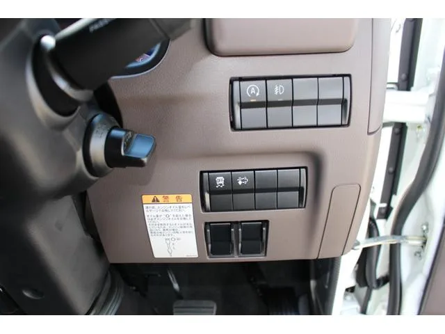 Mitsubishi Fuso CANTER 2025 — миниатюра 4