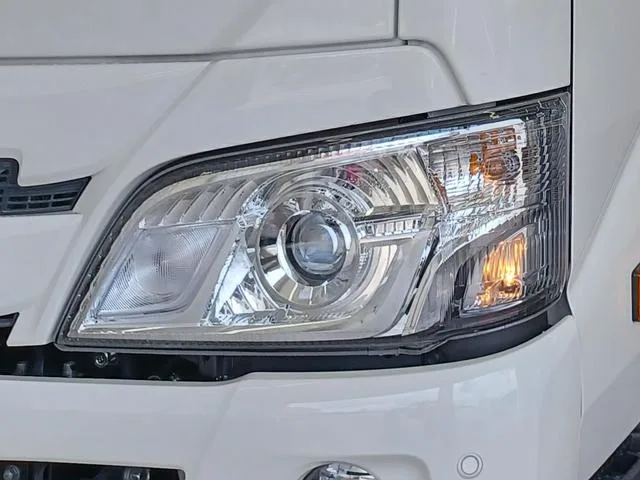 Hino DUTRO 2025 — миниатюра 2