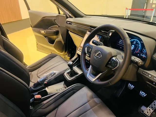Lexus LBX MORIZO RR 2025 — миниатюра 5
