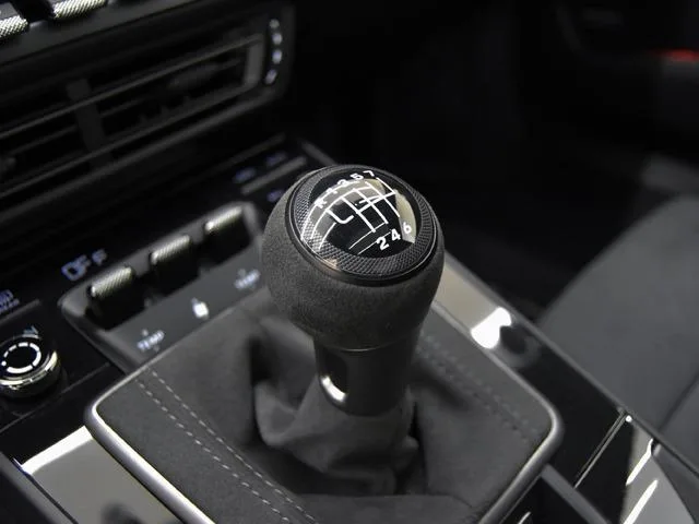 Porsche 911 911 CARRERA GTS 2023 — миниатюра 4