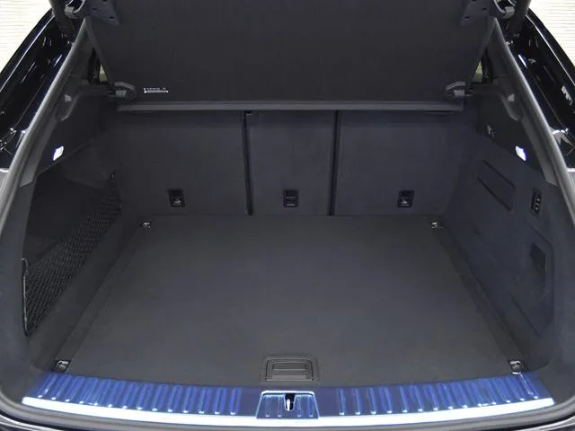 Porsche Cayenne Coupe BASE GRADE 2025 — миниатюра 5