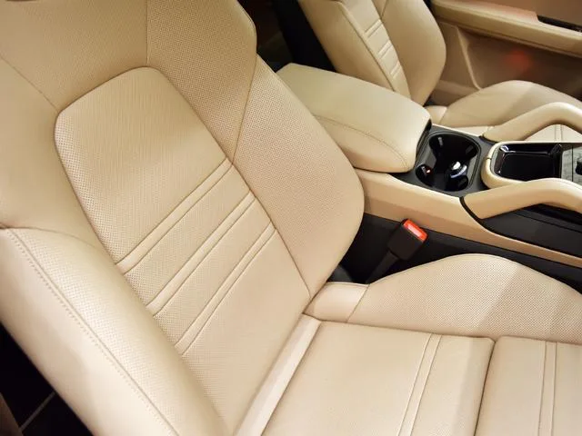 Porsche Cayenne Coupe CAYENNE GTS COUPE 2025 — миниатюра 3