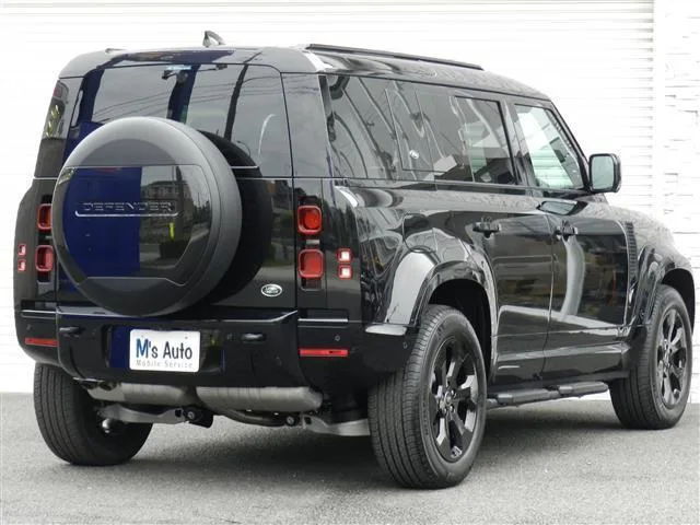 Land Rover Defender 110X-DYNAMIC SE D300 2022 — миниатюра 3