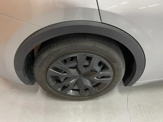 Toyota Prius X 2023 — миниатюра 5