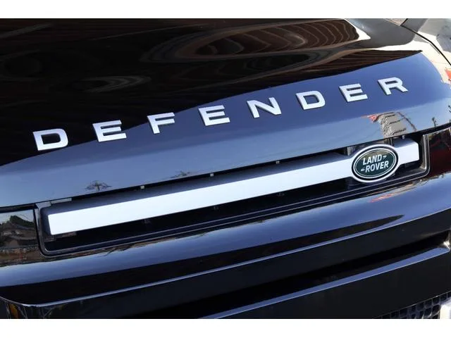 Land Rover Defender 110S D300 2024 — миниатюра 5