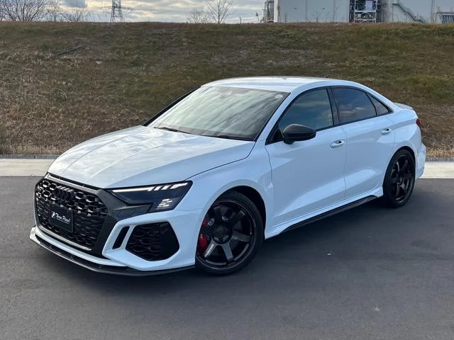 Audi RS3 BASE GRADE 2024 — фото 1, купить с доставкой в Москву
