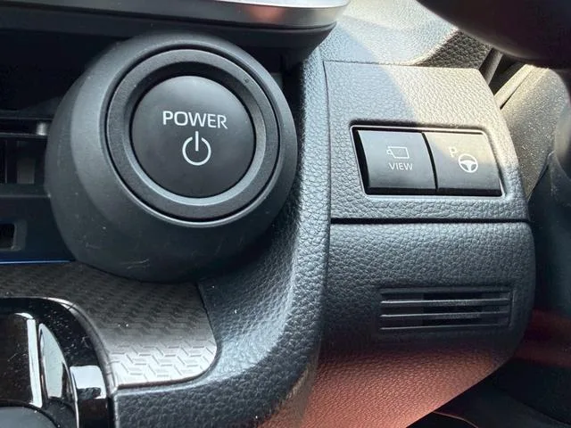 Toyota Prius Z 2024 — миниатюра 4