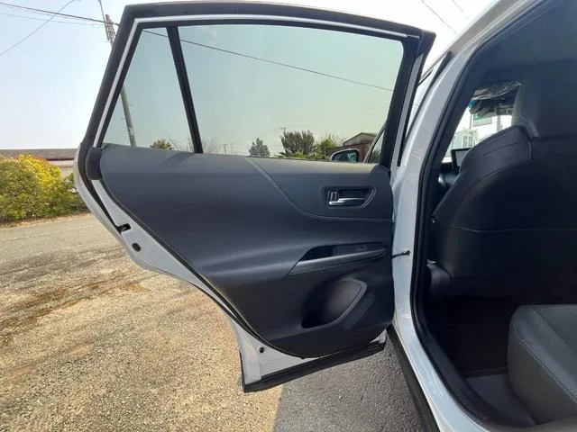 Toyota HARRIER Z LEATHER PACKAGE 2023 — миниатюра 5