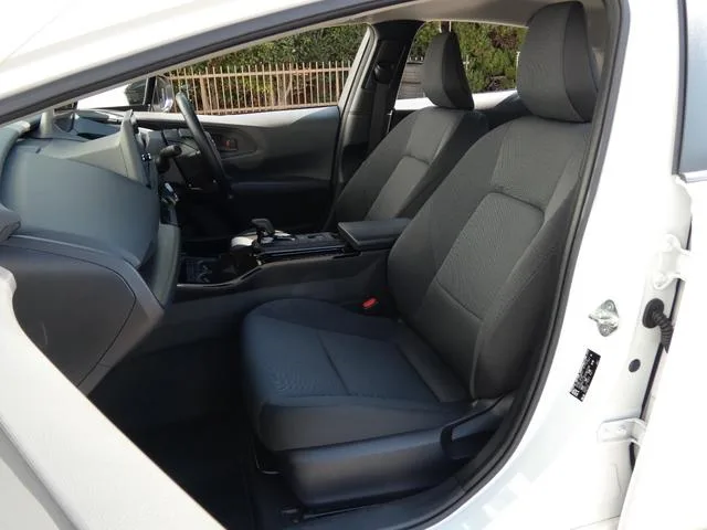 Toyota Prius X 2023 — миниатюра 5