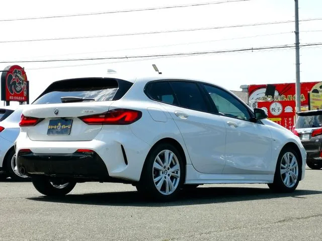 BMW 1 Series 118I M SPORT 2023 — миниатюра 2