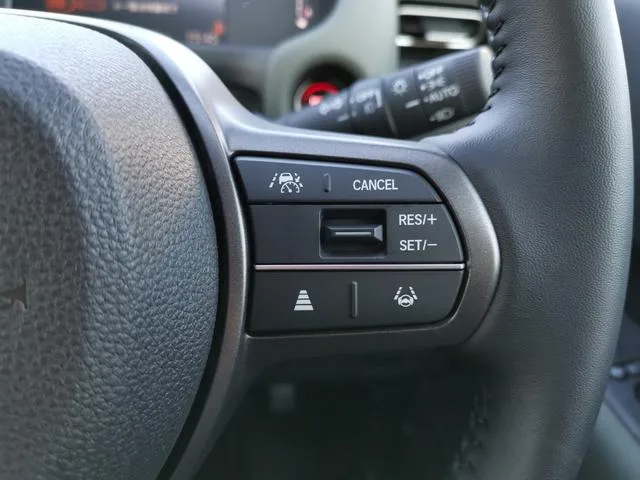 Honda FREED E:HEV CROSSTAR 2025 — миниатюра 5