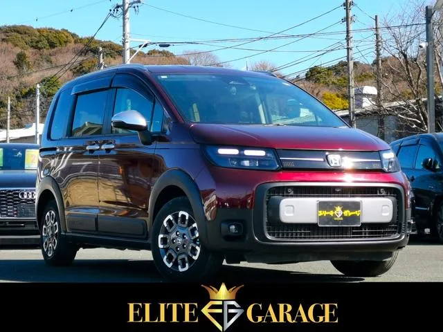 Honda FREED E:HEV CROSSTAR 2025 — фото 1, купить с доставкой в Москву