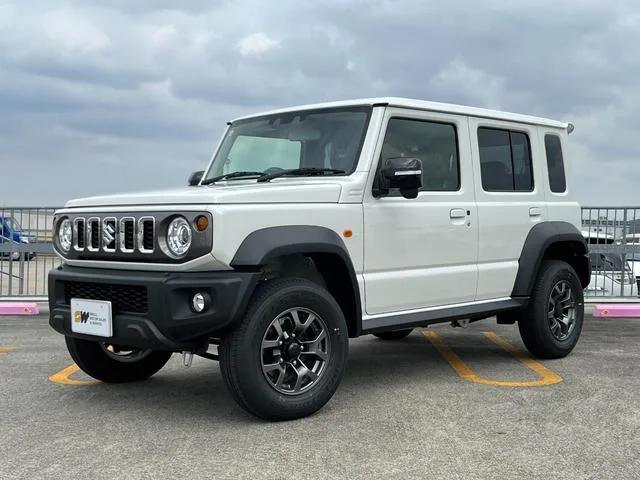 Suzuki JIMNY NOMADE FC 2026 — фото 1, купить с доставкой в Москву
