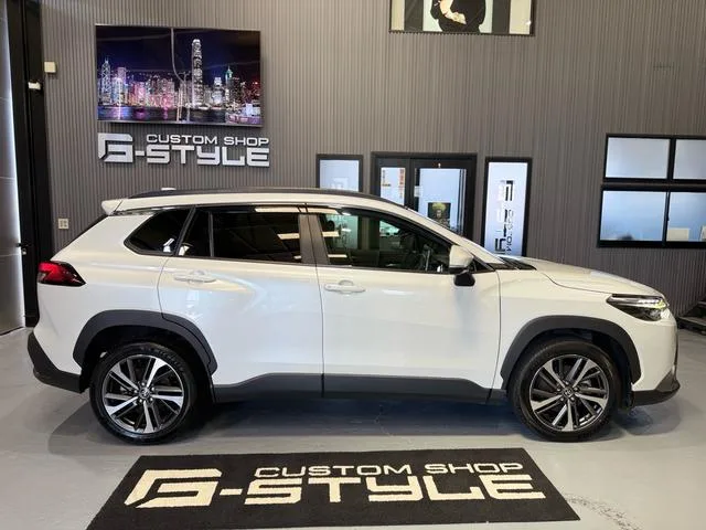 Toyota CorollaCross HYBRID Z 2022 — миниатюра 4
